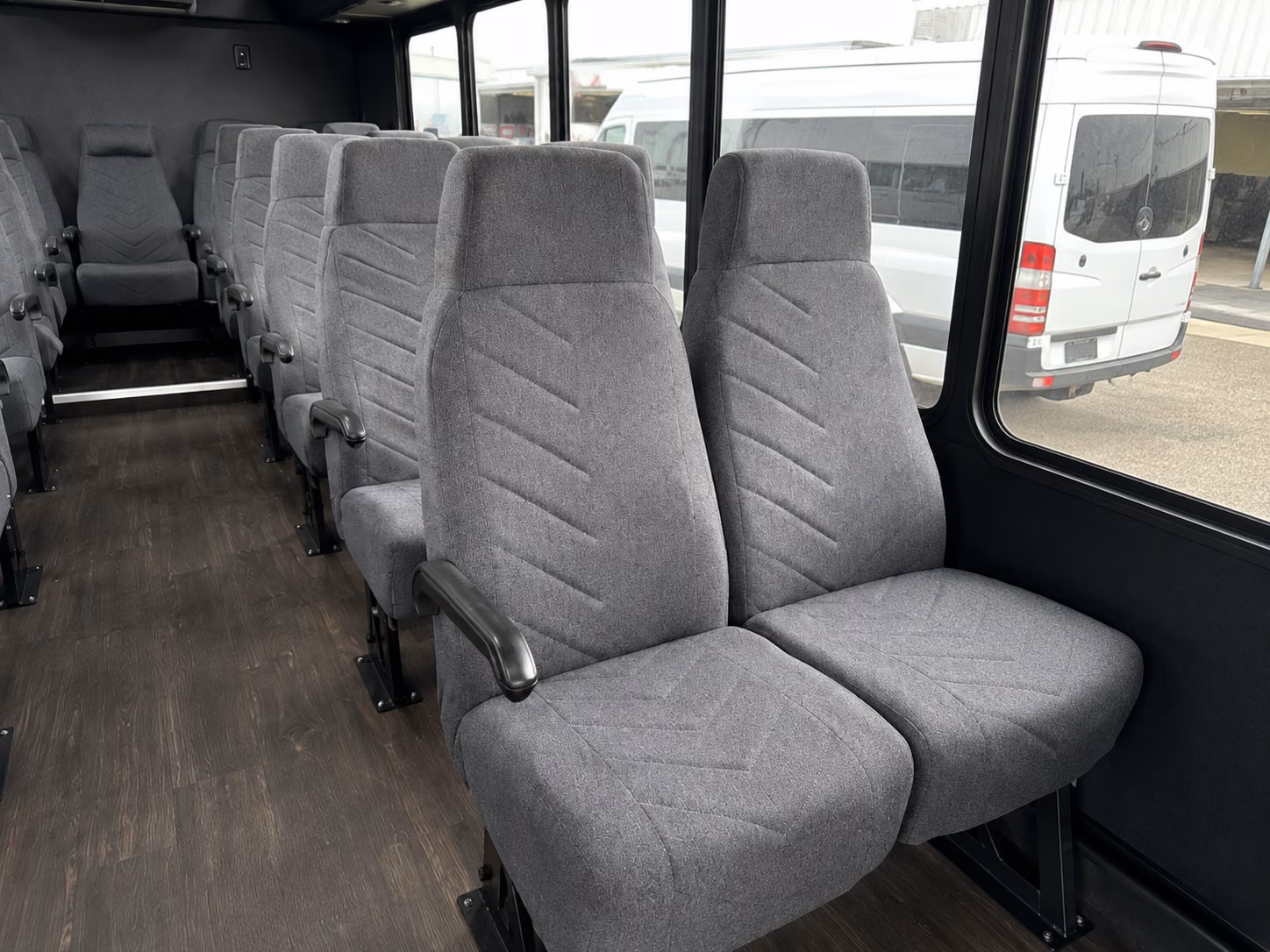 camarillo seamless shuttle service for camarillo weddings