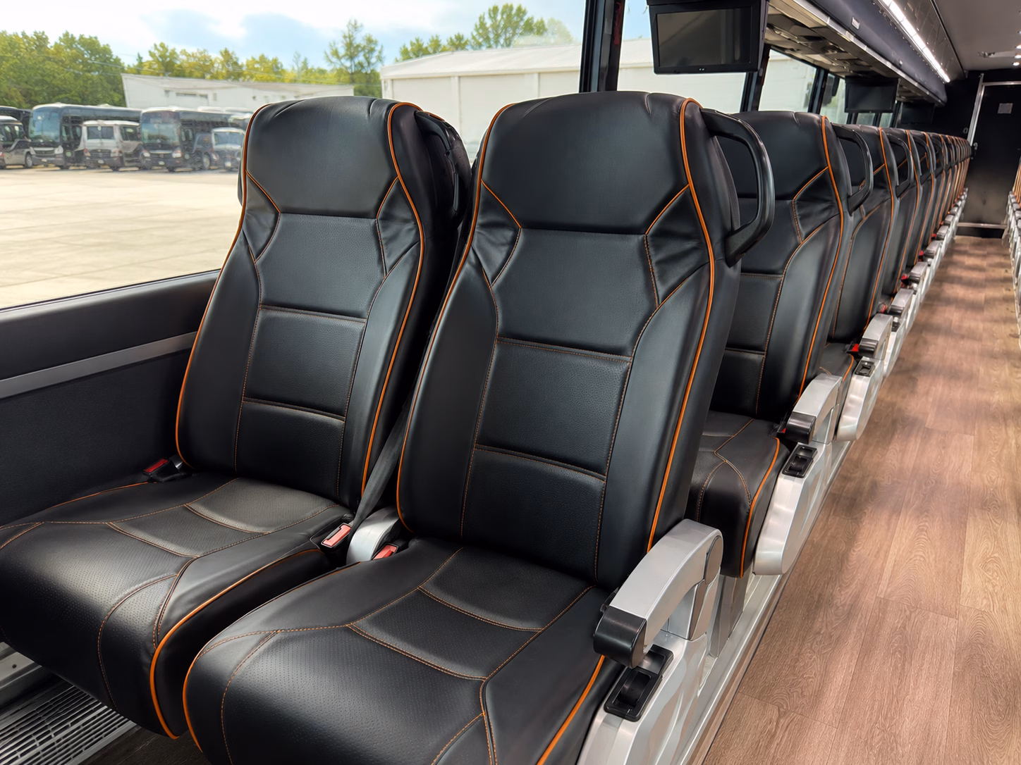 oxnard ease daily commutes with oxnard charter buses