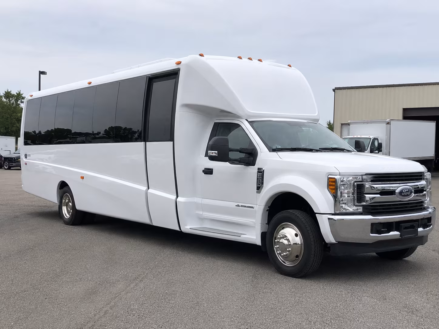 santa clarita winery shuttle bus rentals