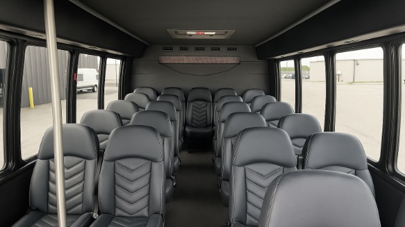 santa clarita 28 passenger minibus